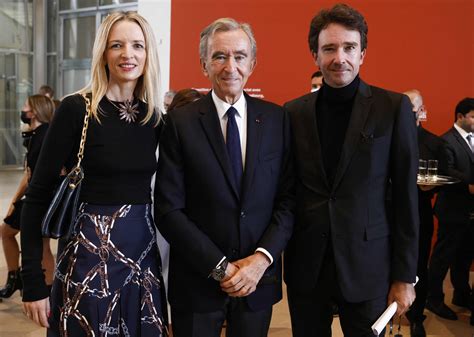 louis vuitton richest man|Bernard Arnault & family .